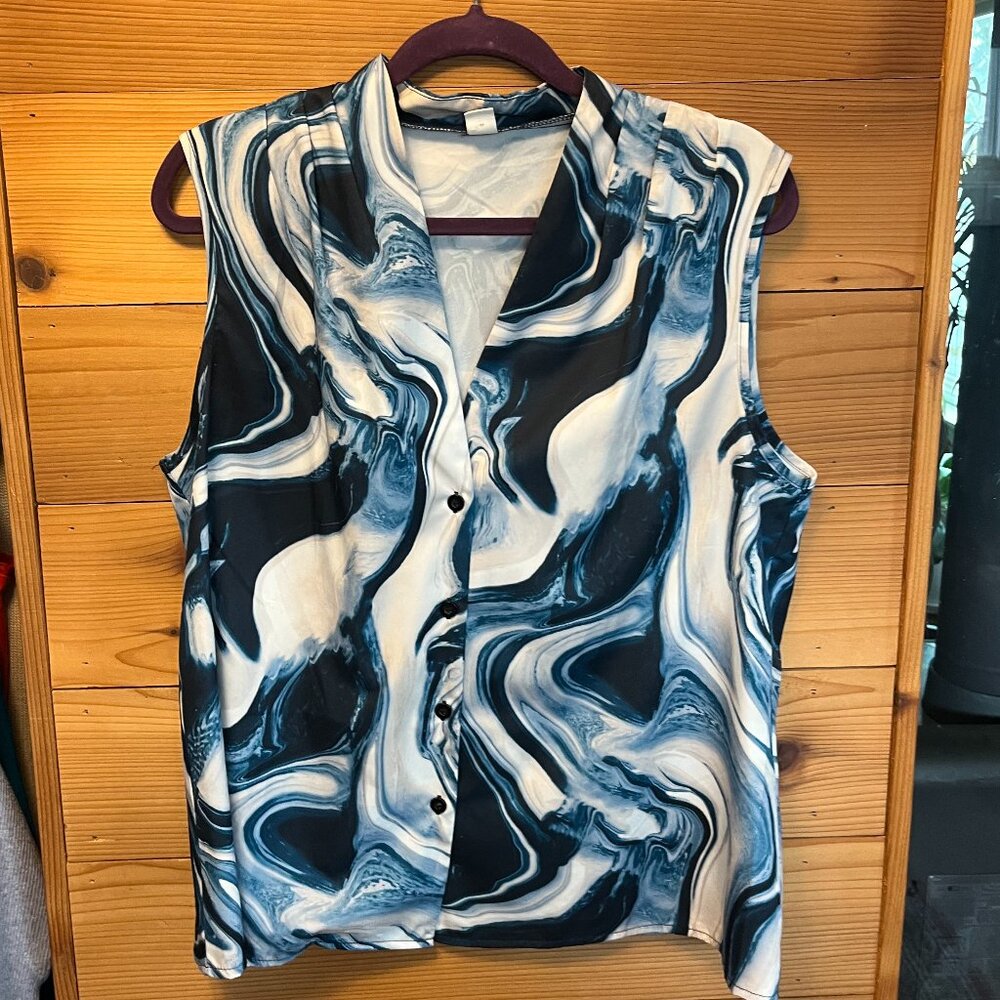 Patterned V Neck Button Down Sleeveless Blouse - L - image 1